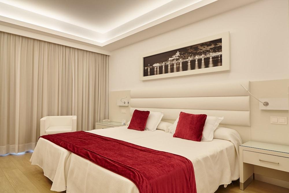 Hotel Argos Ibiza Таламанка Екстериор снимка