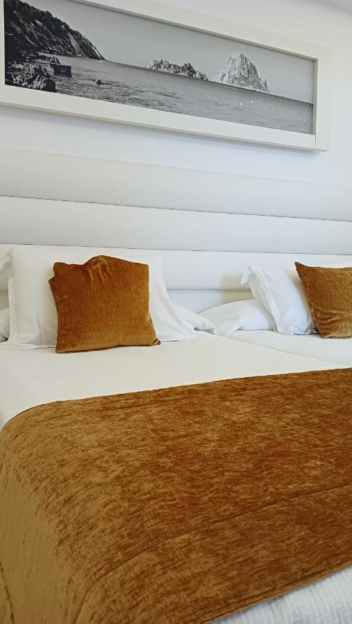Hotel Argos Ibiza Таламанка Екстериор снимка