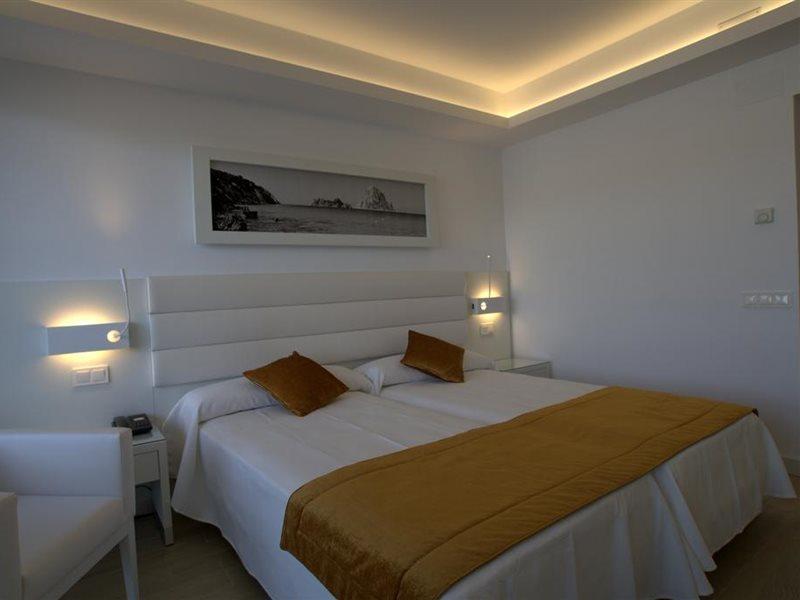 Hotel Argos Ibiza Таламанка Екстериор снимка